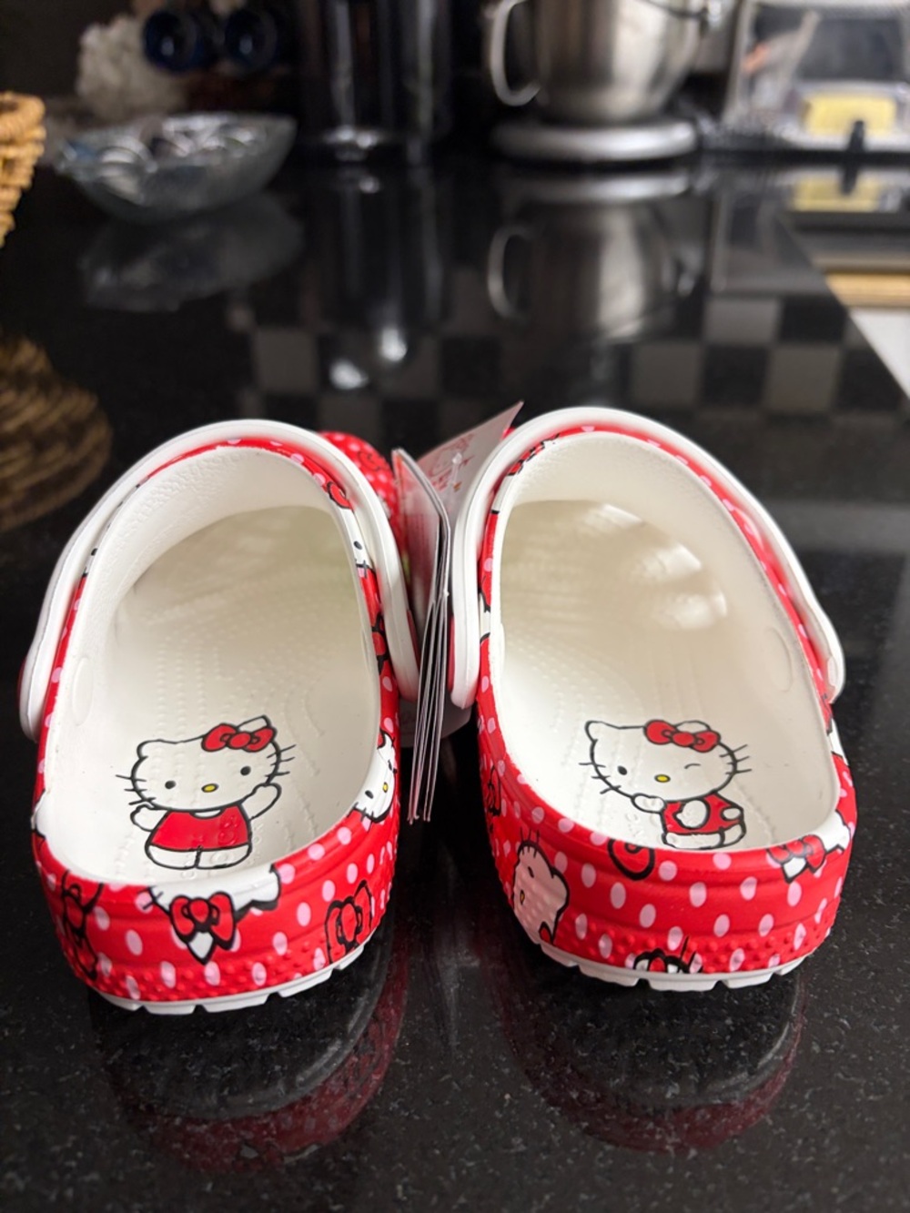 ❤️HELLO KITTY CROCS❤️ - Picture 5 of 6